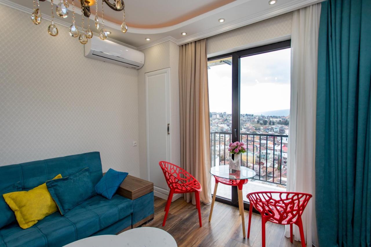 Appartement Dadiani Tower à Tbilissi Extérieur photo