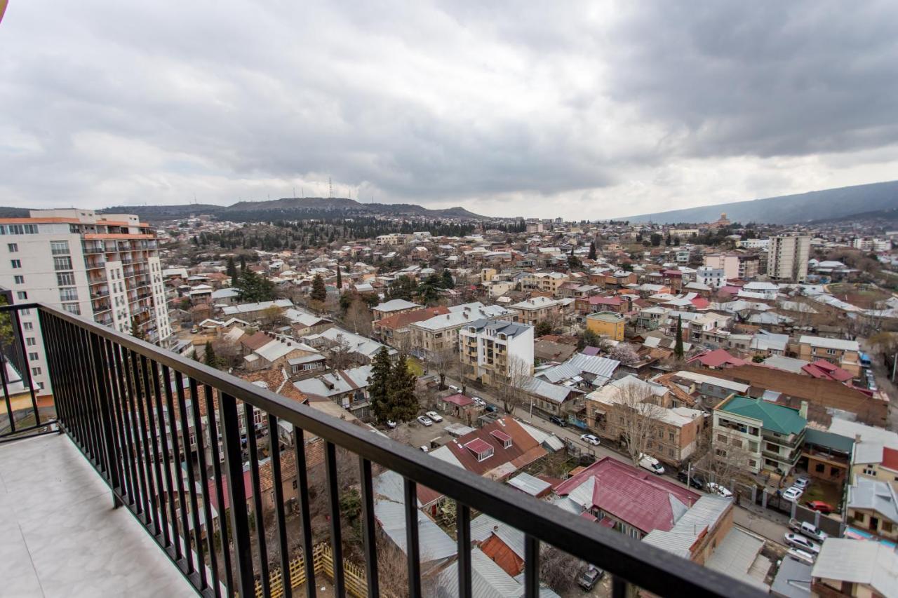 Appartement Dadiani Tower à Tbilissi Extérieur photo